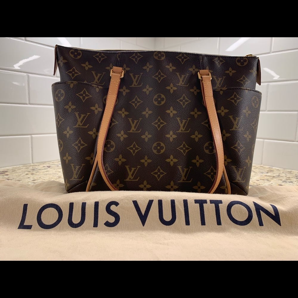 Louis Vuitton Monogram Totally PM